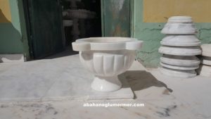 Mermer banyo kurnası